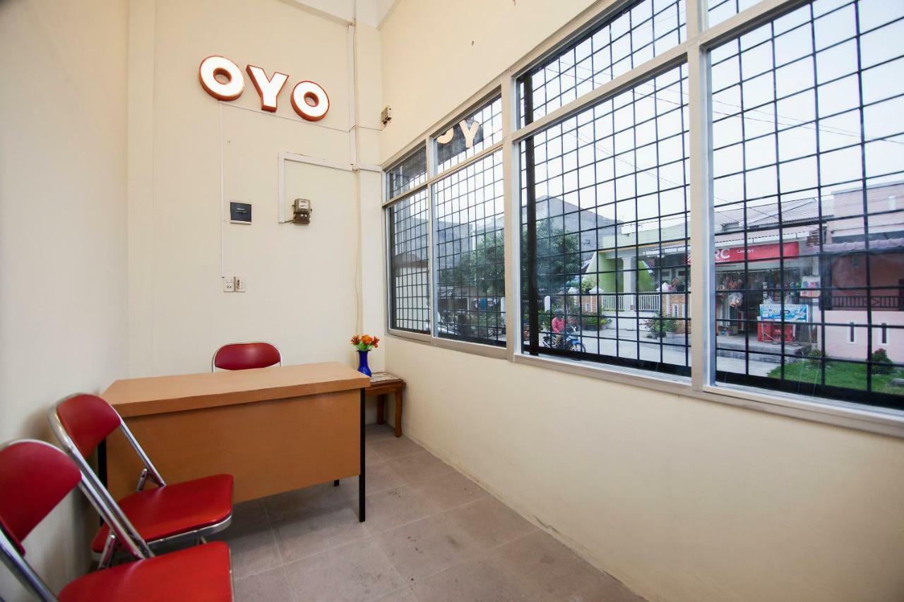 Oyo 885 Tangkul Residence Medan Dış mekan fotoğraf