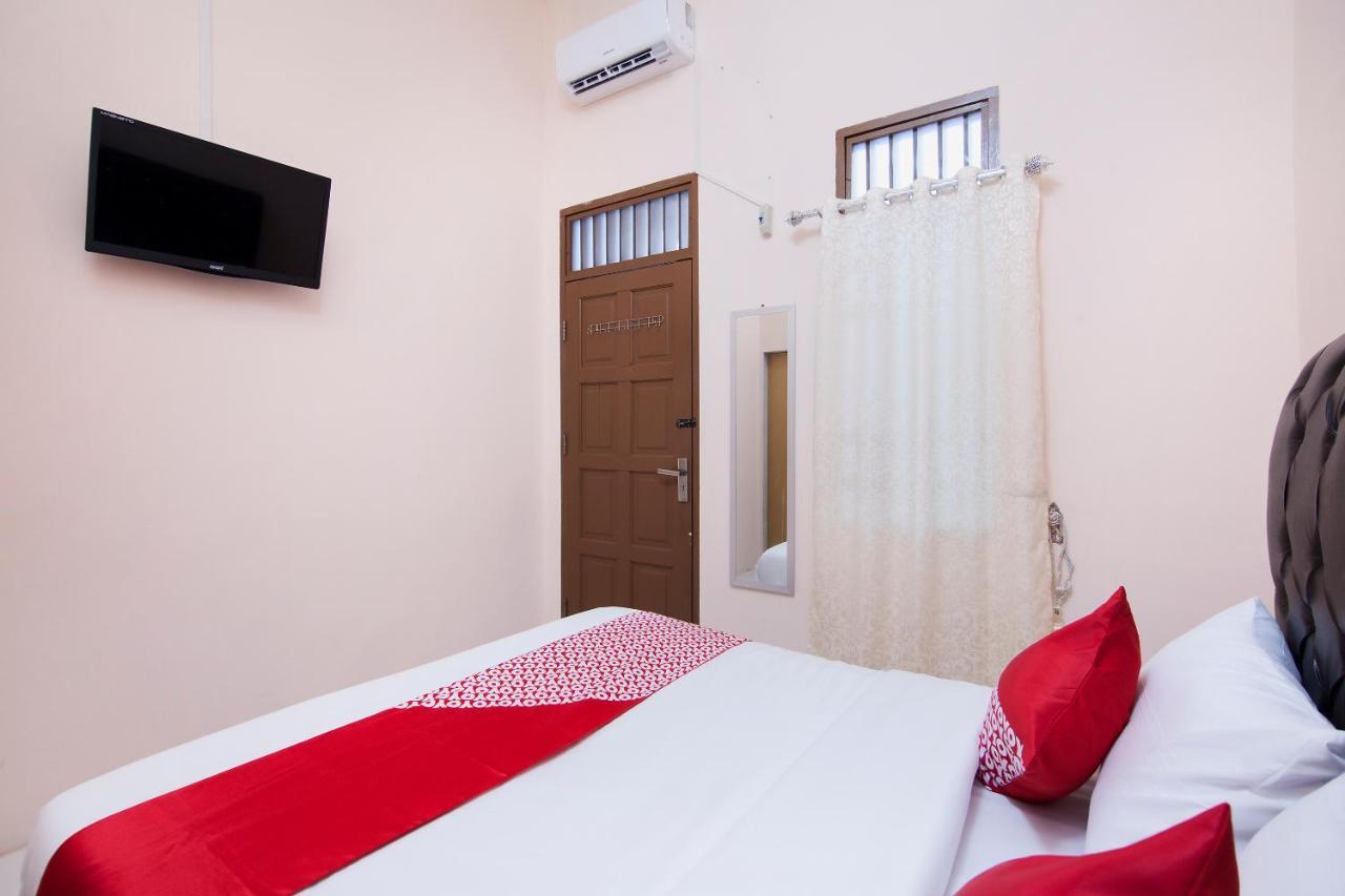 Oyo 885 Tangkul Residence Medan Dış mekan fotoğraf